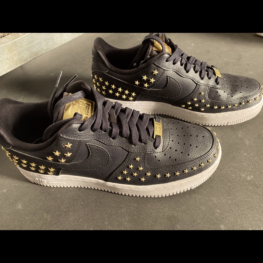 Nike Air Force Women’s 9.5